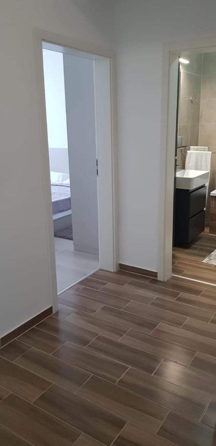 Apartament Modern Ioan Popasu Lejlighed Braşov Eksteriør billede